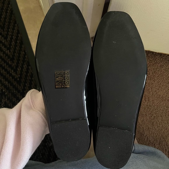 Flats - Picture 2 of 2